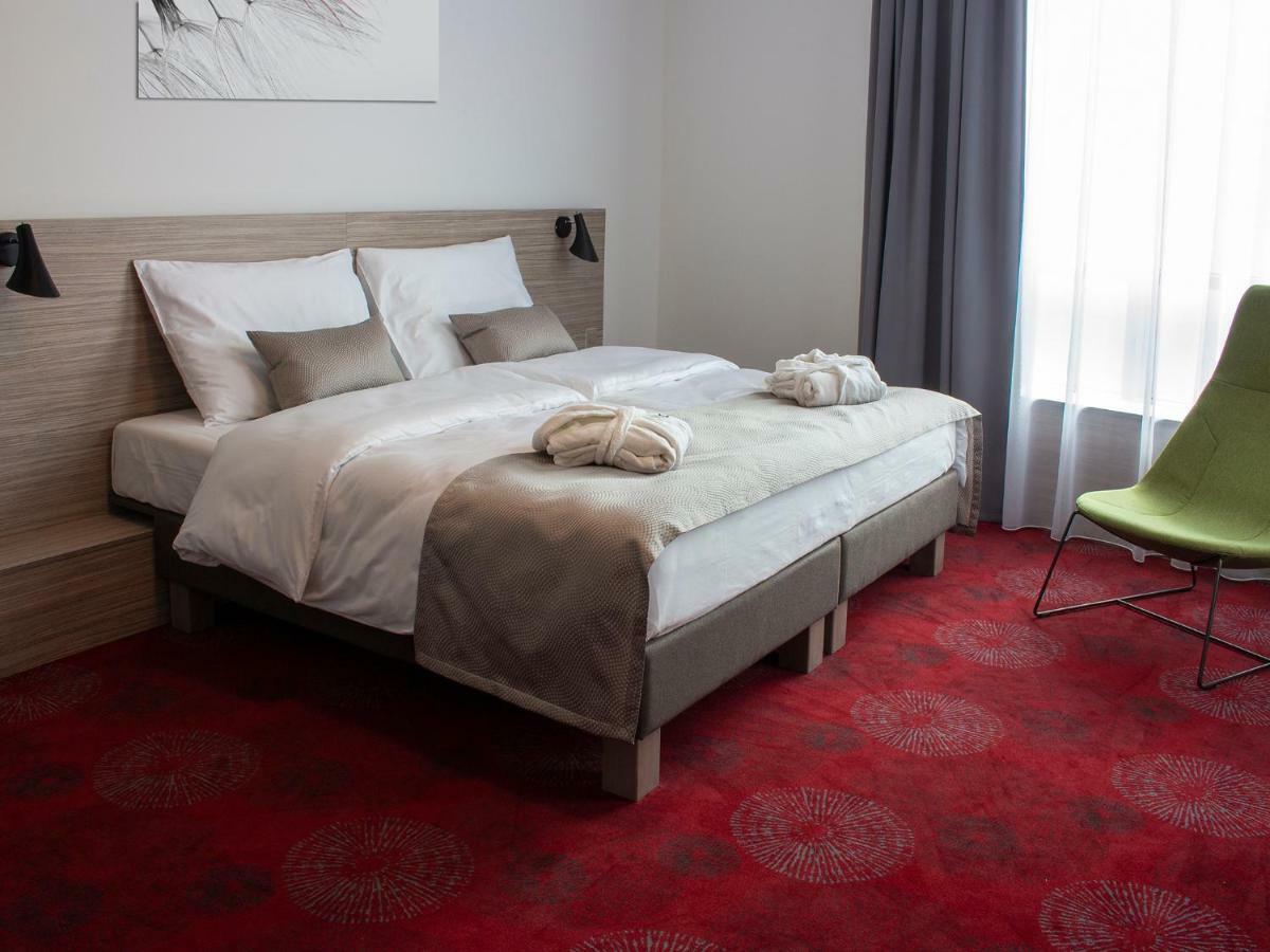 Hotel Tammel ยีชิน ภายนอก รูปภาพ